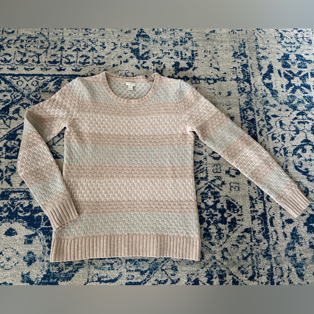 JCrew Women’s Sweater Size Small, EUC!